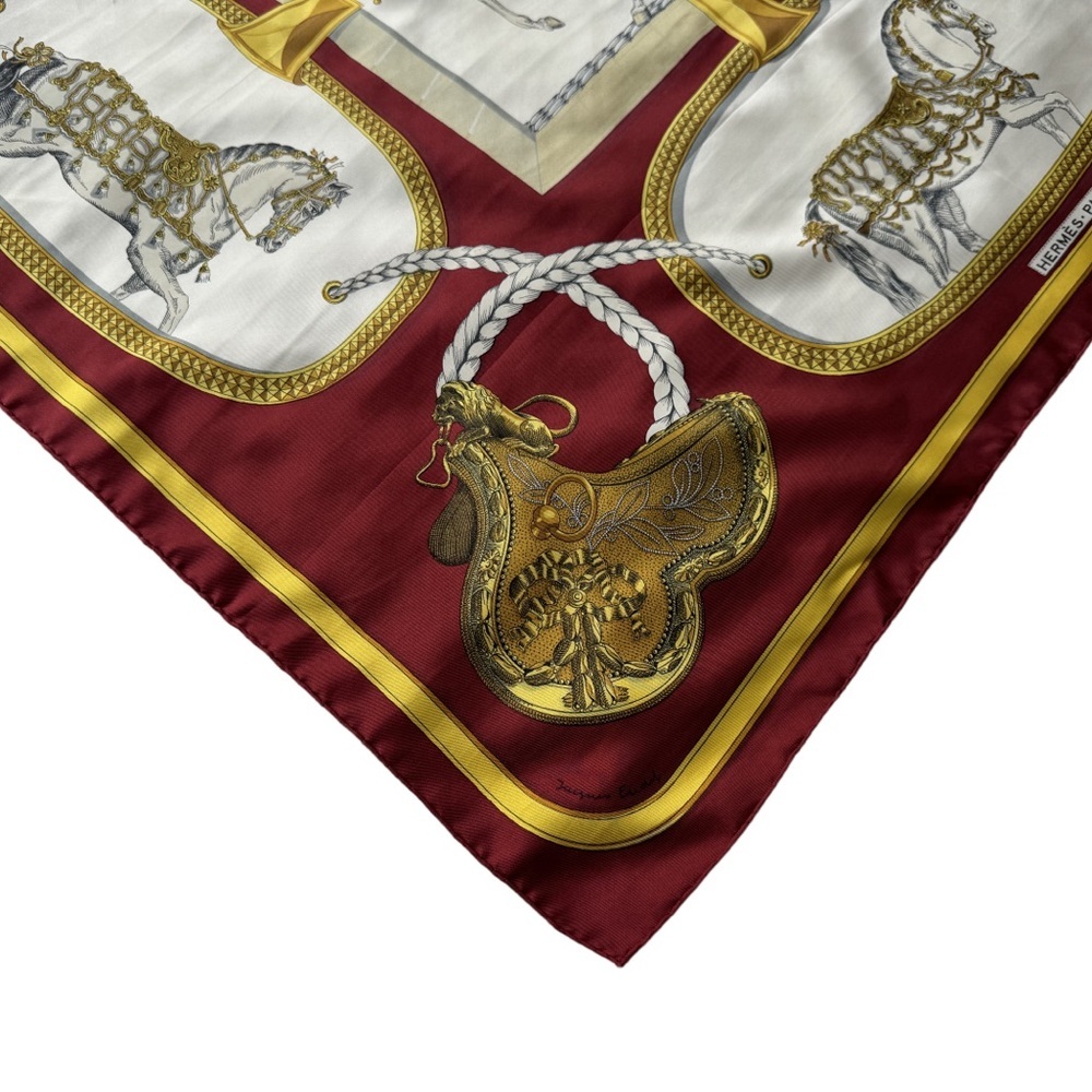 Hermès Red Gold Grand Apparat 100% Silk Scarf - Picture 3 of 16
